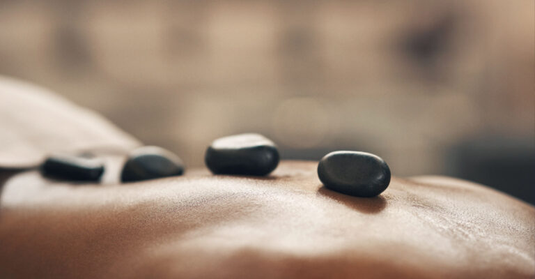 Camelot-Spa-poolside