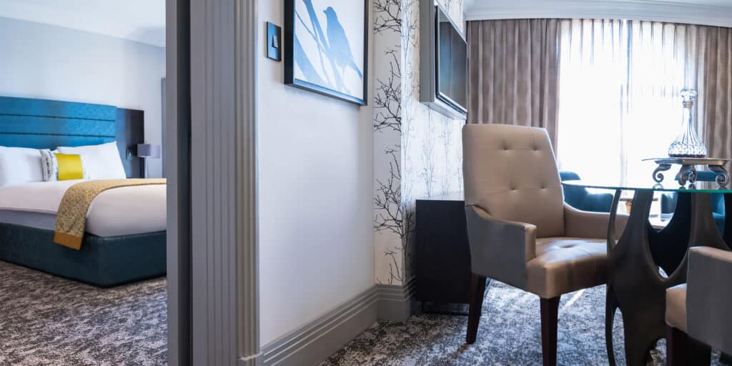 Golden Horse Hotel_ Suites 2500x1250