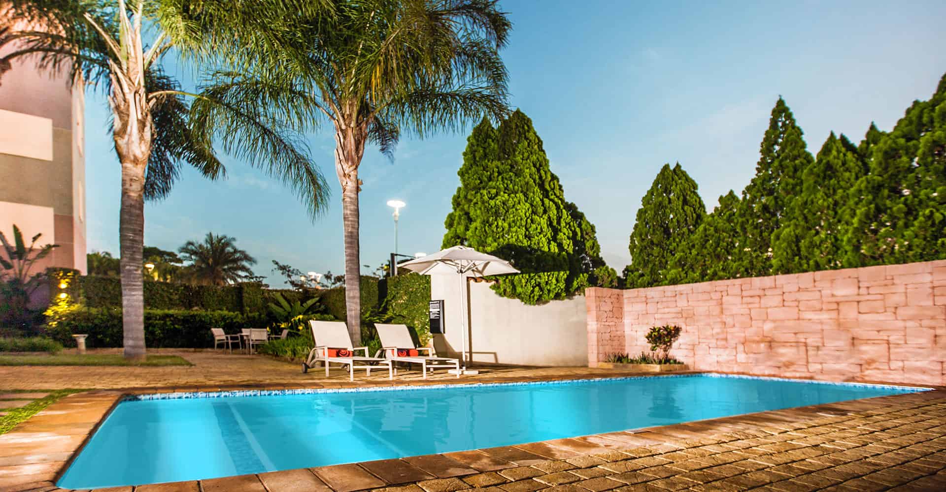 Visual Reference: Services Amenities Pool In Room Dining Free Wi Fi