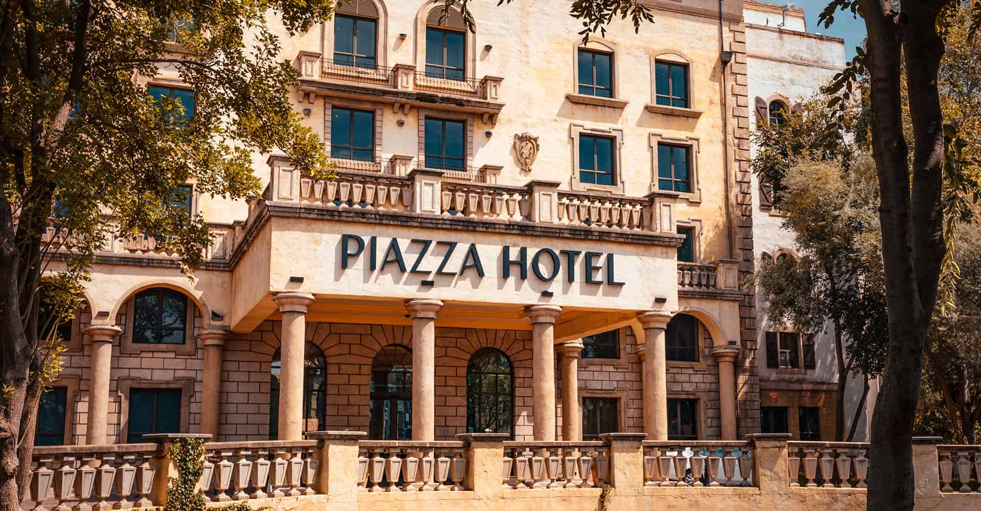 piazza hotel