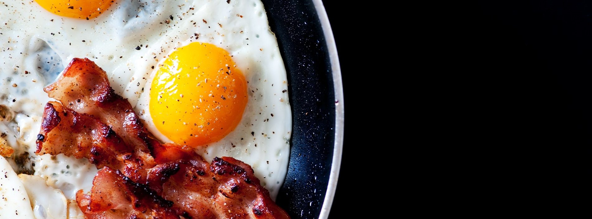 Indulge in Breakfast Elegance 1920-x-1000