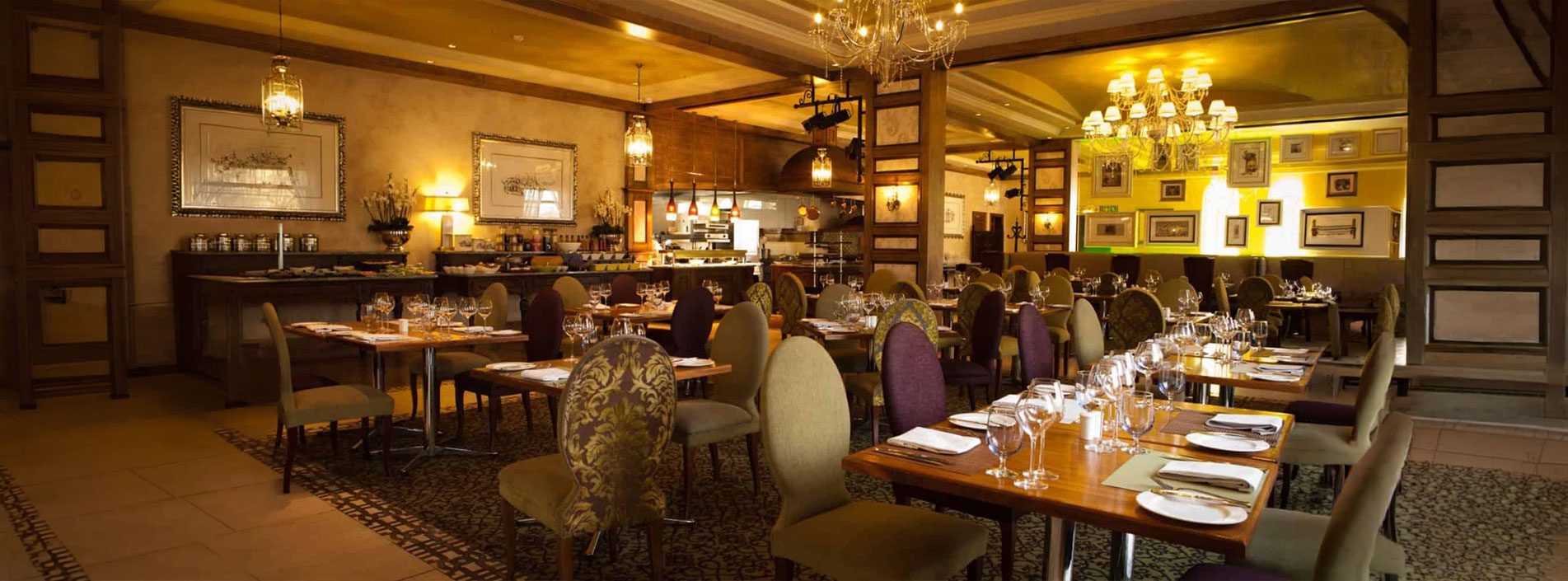 Punchinello’s-dinning