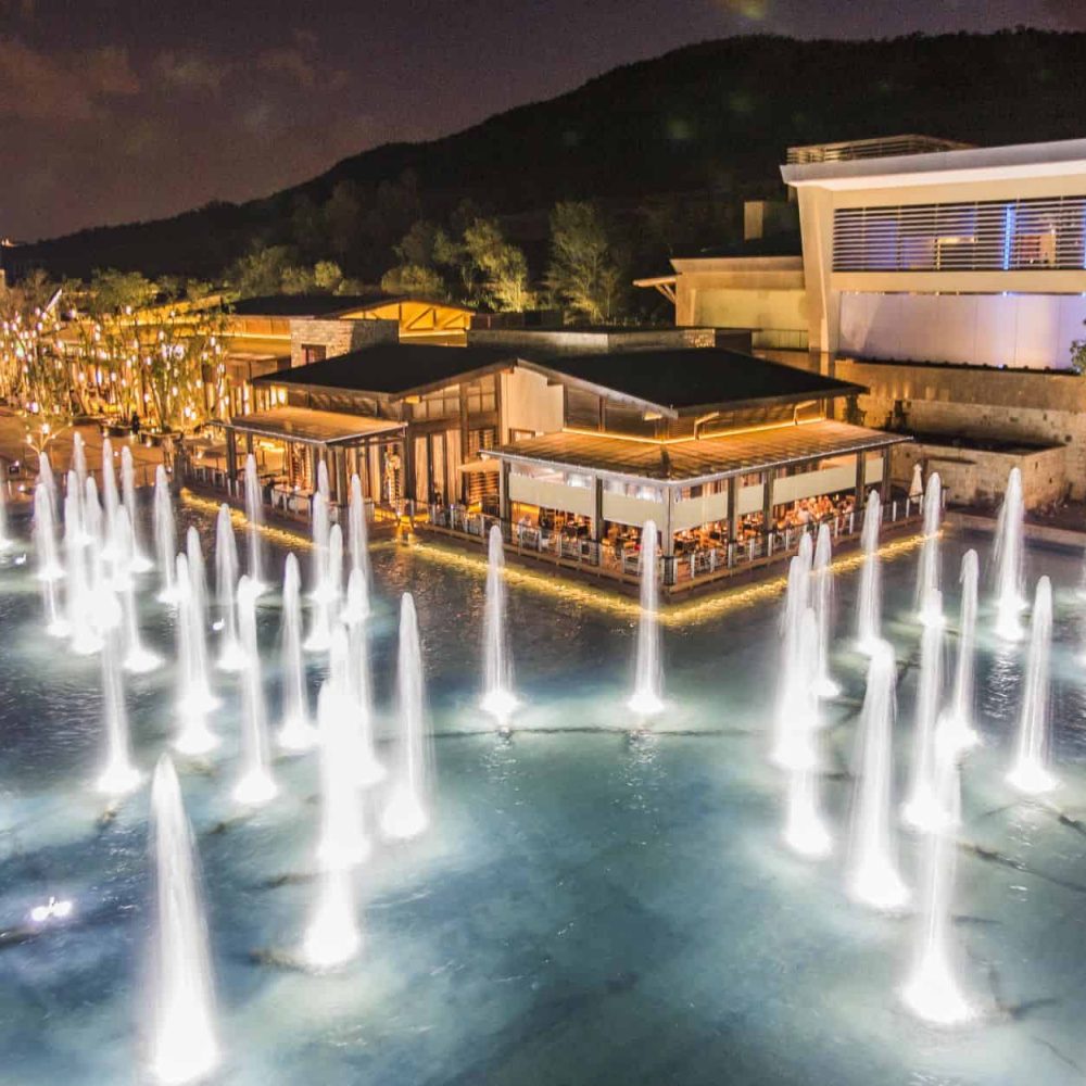 Silverstar Hotel Views Overlooking The Piazza